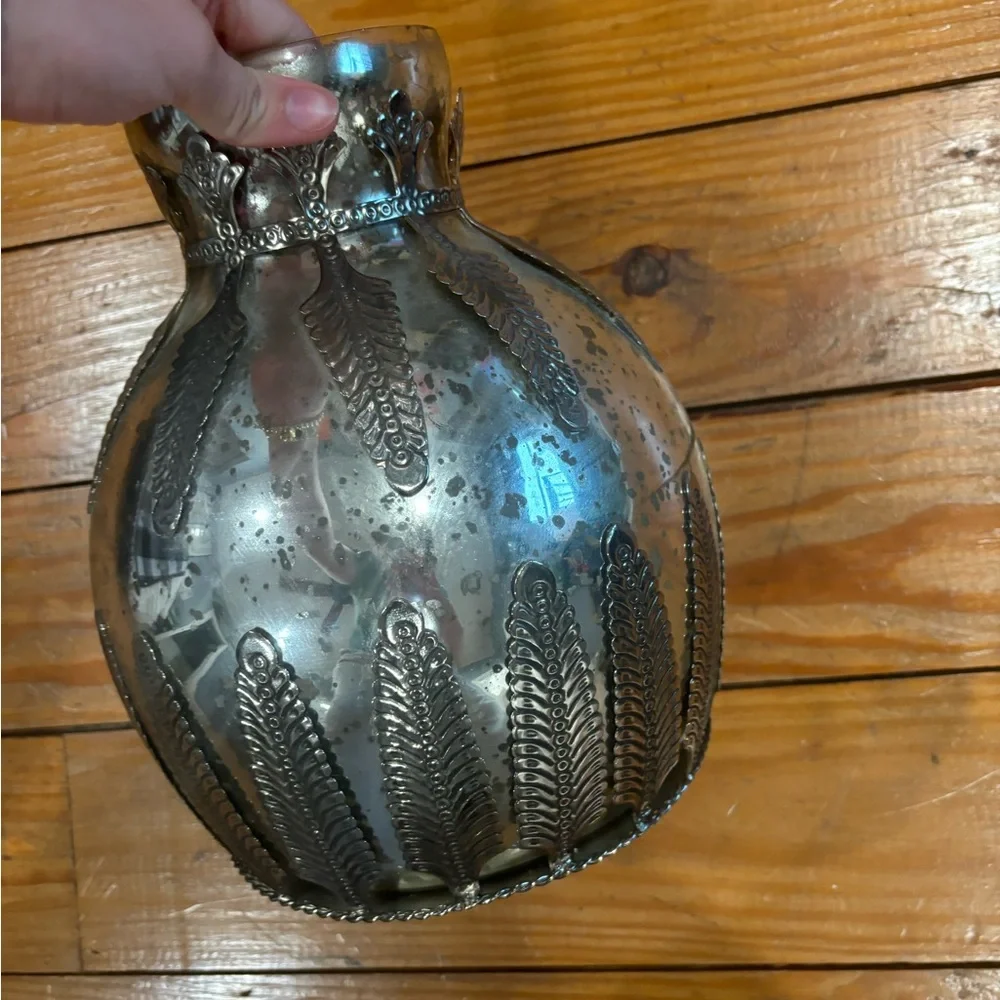 (654) x2 POTTERY BARN VASES